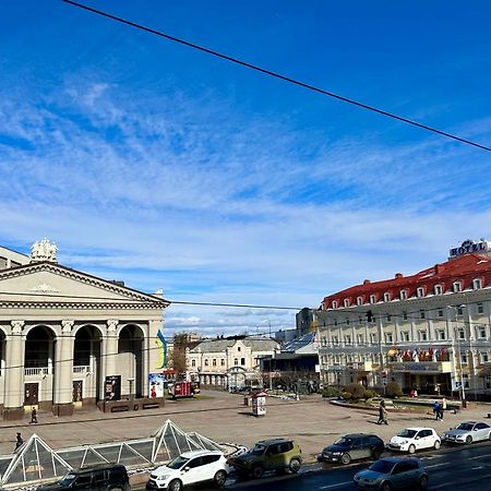 Lux Apartments In The City Center With A Coffee Machine, View Of A Theater, Near Zlata Plaza Rivne Eksteriør bilde